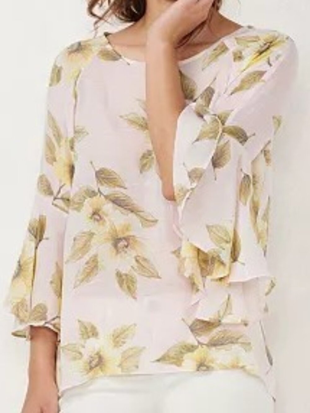 LC Lauren Conrad Floral Blouse Women’s Medium Pink Flutter Sleeve Split Back